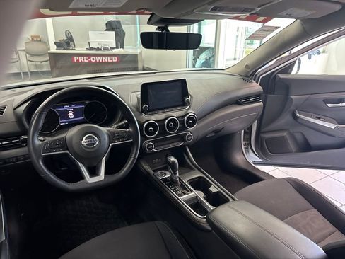 Used 2020 Nissan Sentra SR w/ Electronics Package FWD image 11