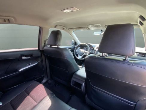 Used 2014 Toyota Camry SE FWD image 39