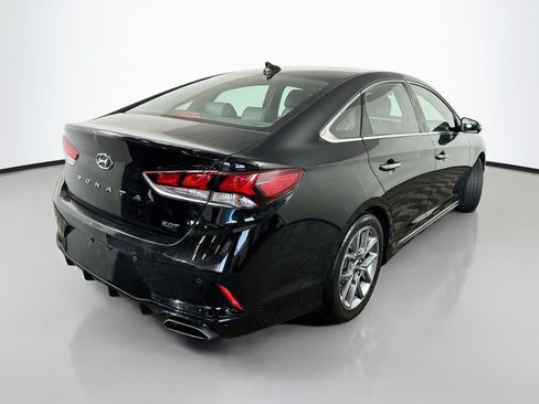 Used 2018 Hyundai Sonata Limited w/ Cargo Package FWD image 7