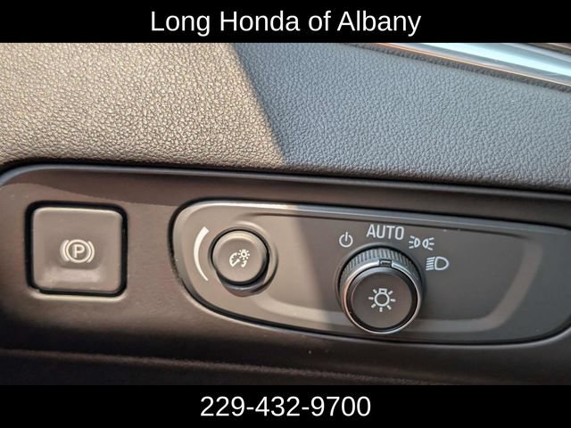 Used 2019 Buick Enclave Avenir w/ Avenir Technology Package FWD image 31
