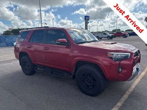 Used 2024 Toyota 4Runner TRD Off-Road Premium w/ Moonroof Package AWD/4WD image 9