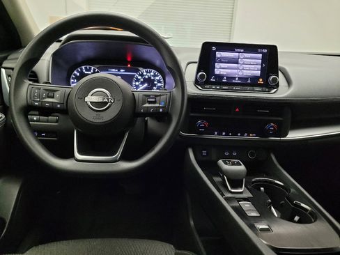 Used 2024 Nissan Rogue SV image 22