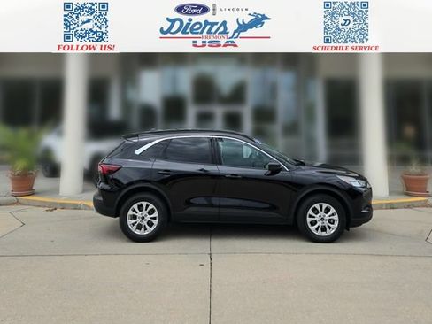 Certified 2023 Ford Escape Active AWD/4WD image 1