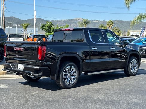 Used 2025 GMC Sierra 1500 Denali AWD/4WD image 12