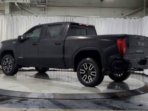 Used 2025 GMC Sierra 1500 AT4 w/ AT4 Preferred Package image 6