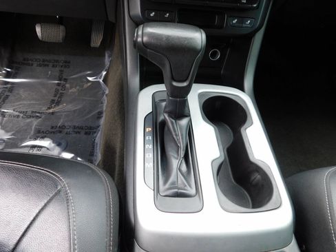 Used 2015 Chevrolet Colorado LT w/ Luxury Package RWD image 14
