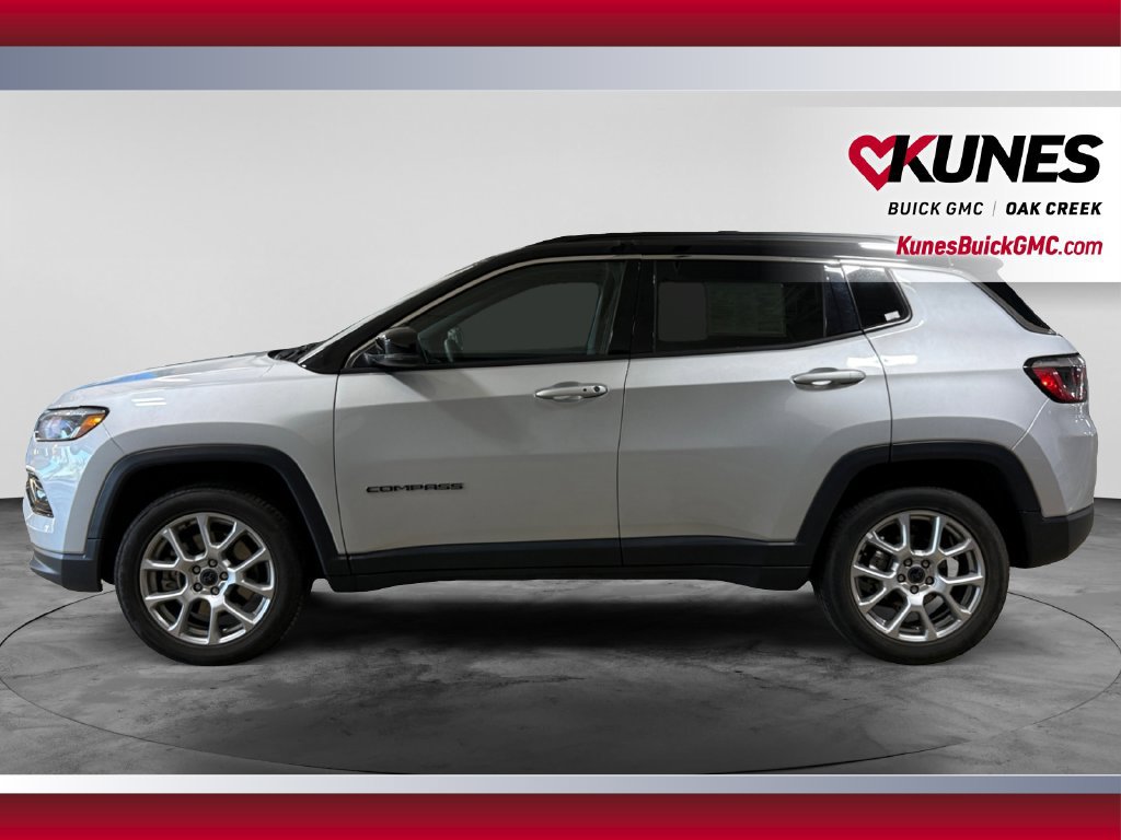 Used 2025 Jeep Compass Limited AWD/4WD image 6
