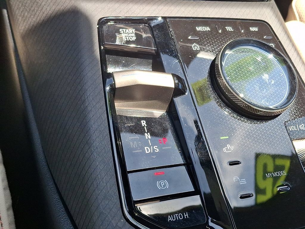 Used 2025 BMW X3 xDrive30i w/ Premium Package AWD/4WD image 17