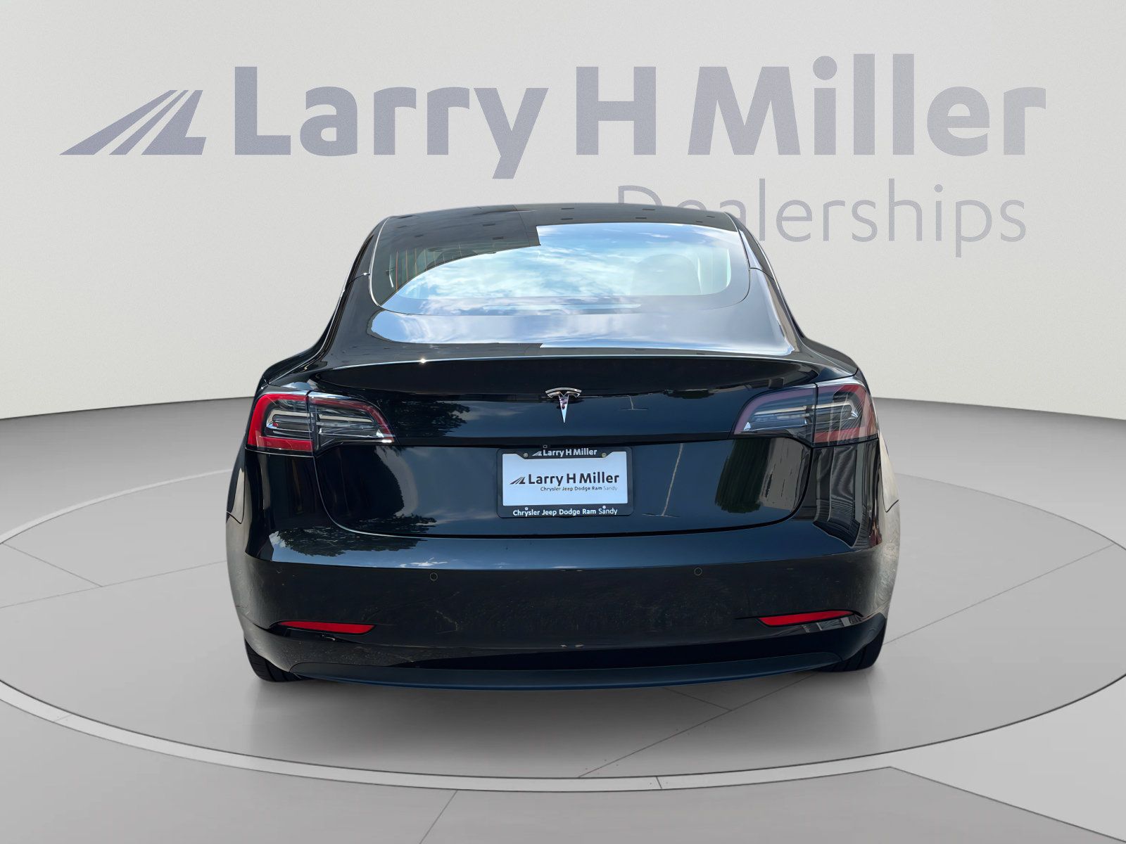Used 2019 Tesla Model 3 Standard Range Plus RWD image 4