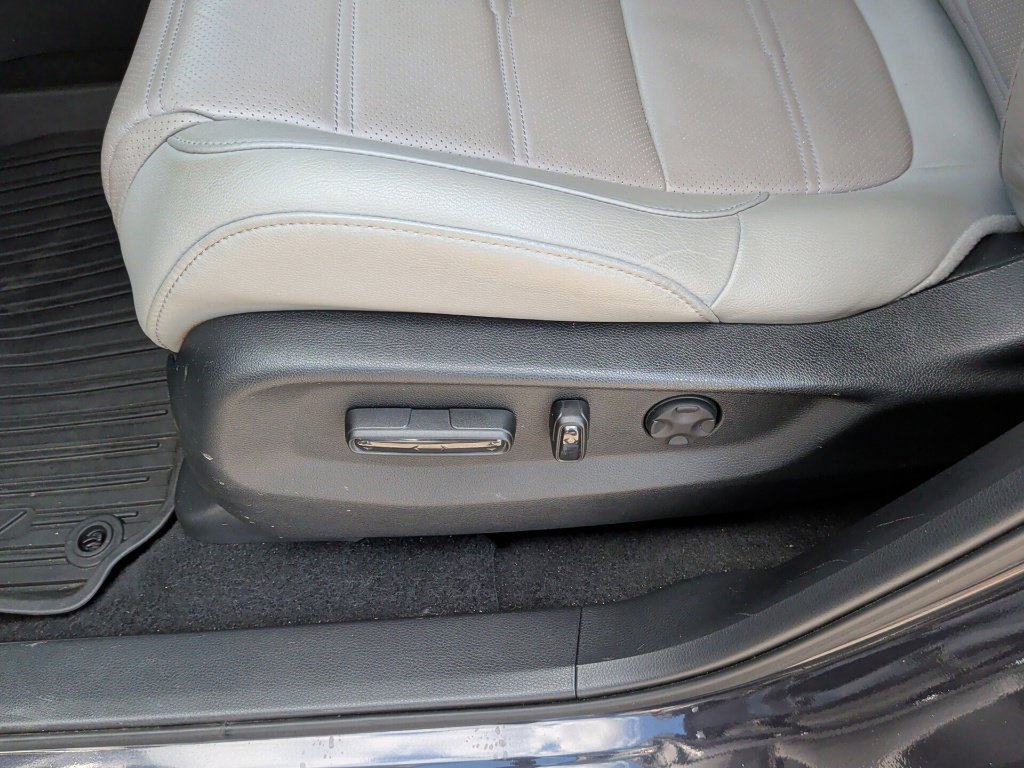 Used 2019 Honda CR-V Touring image 13