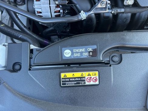 Used 2025 Toyota Corolla LE image 12