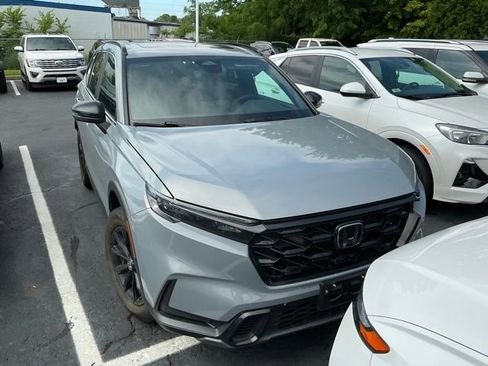 Used 2025 Honda CR-V Sport image 2