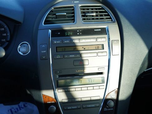 Used 2011 Lexus ES 350 FWD image 12