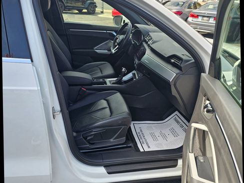 Used 2020 Audi Q3 2.0T Premium w/ Convenience Package image 10