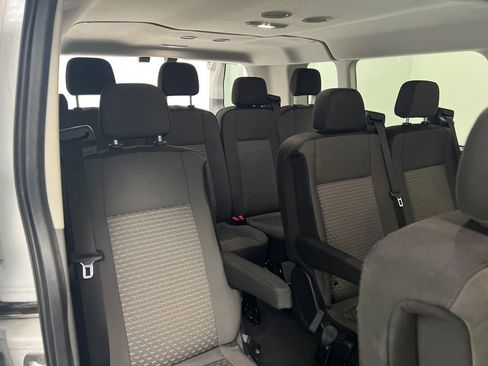 Used 2023 Ford Transit 350 XLT image 24