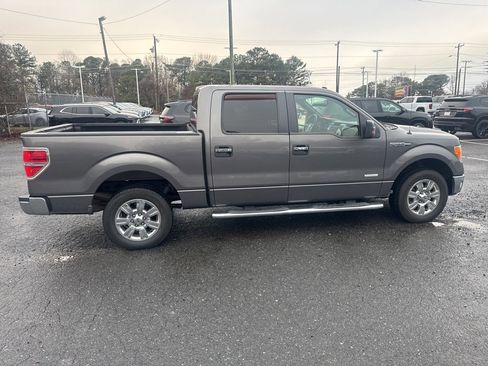 Used 2012 Ford F150 XLT w/ XLT Chrome Pkg image 8