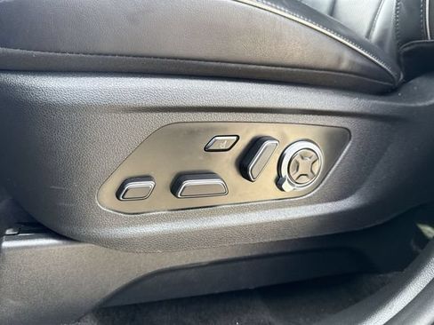 Used 2024 Hyundai Palisade Calligraphy FWD image 19