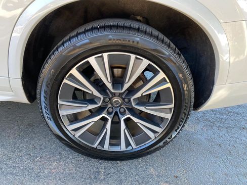 Used 2020 Volvo XC90 T6 Momentum image 20