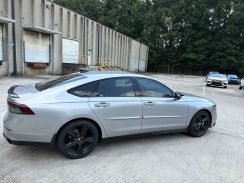 Used 2023 Honda Accord Sport image 12
