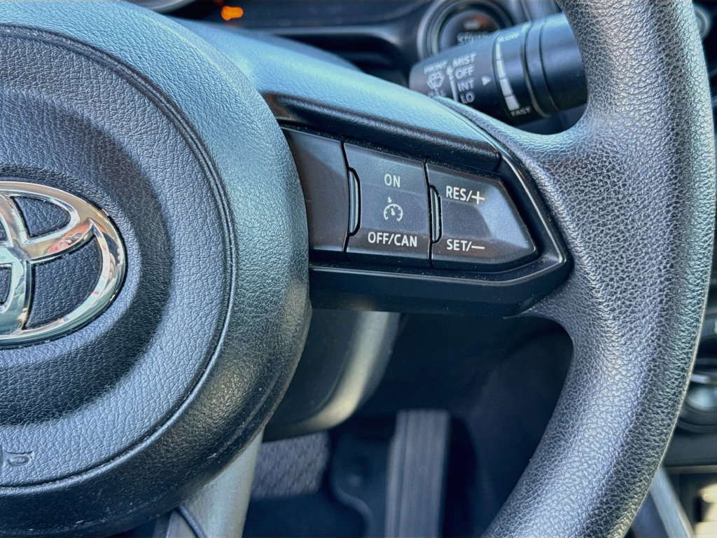 Used 2019 Toyota Yaris L FWD image 20