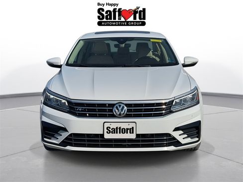 Used 2019 Volkswagen Passat 2.0T SE R-Line image 8