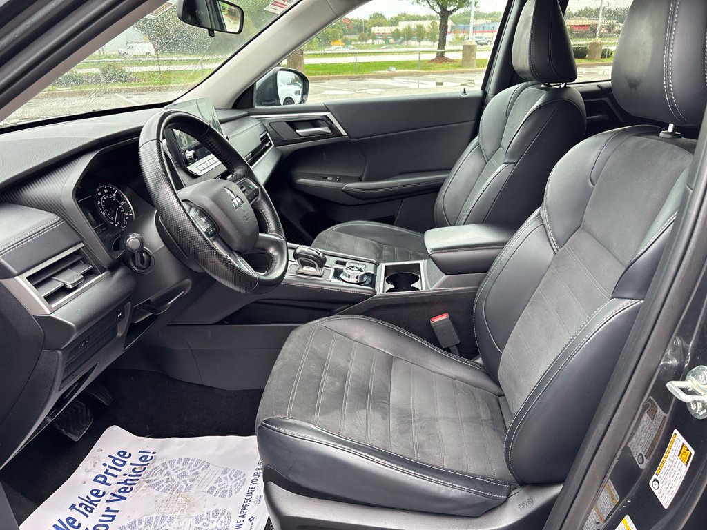 Used 2024 Mitsubishi Outlander SE FWD image 32