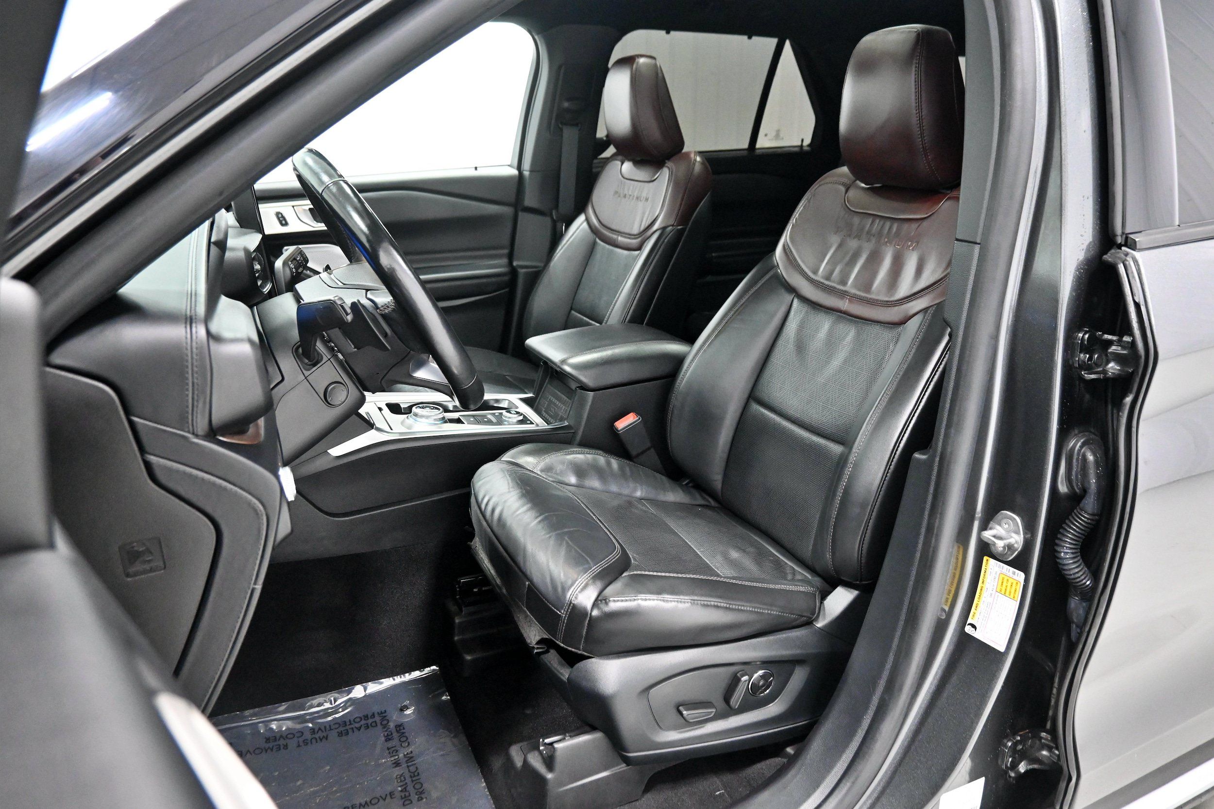 Used 2020 Ford Explorer Platinum w/ Premium Technology Package AWD/4WD image 6