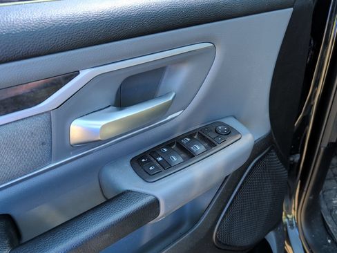 Used 2022 RAM 1500 Big Horn AWD/4WD image 14