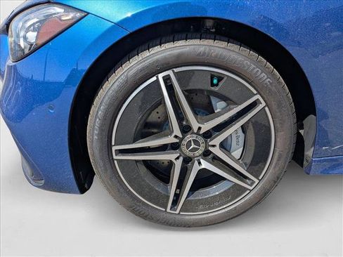 New 2025 Mercedes-Benz C 300 4MATIC Sedan image 8