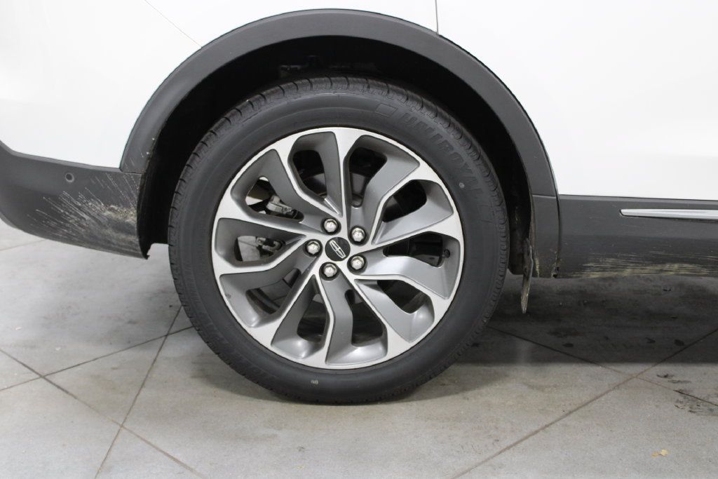 Used 2022 Lincoln Nautilus Reserve w/ Equipment Group 201A FWD image 14
