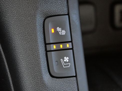 Used 2017 GMC Acadia Denali w/ Technology Package image 27