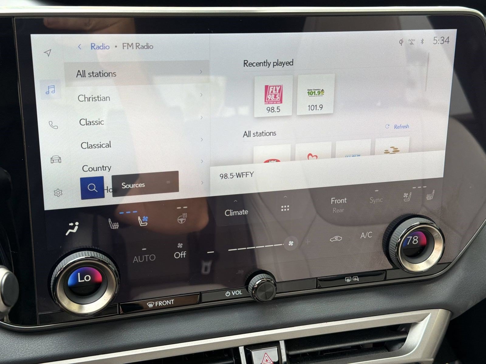 Used 2023 Lexus RX 350 Premium Plus w/ Cold Area Package FWD image 17