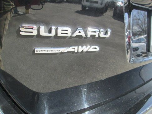 Used 2022 Subaru Outback Premium image 7