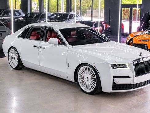 Used 2021 Rolls-Royce Ghost AWD/4WD image 2