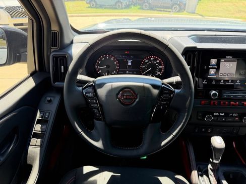 Used 2026 Nissan Frontier Pro-X w/ Pro-X Convenience Package RWD image 17