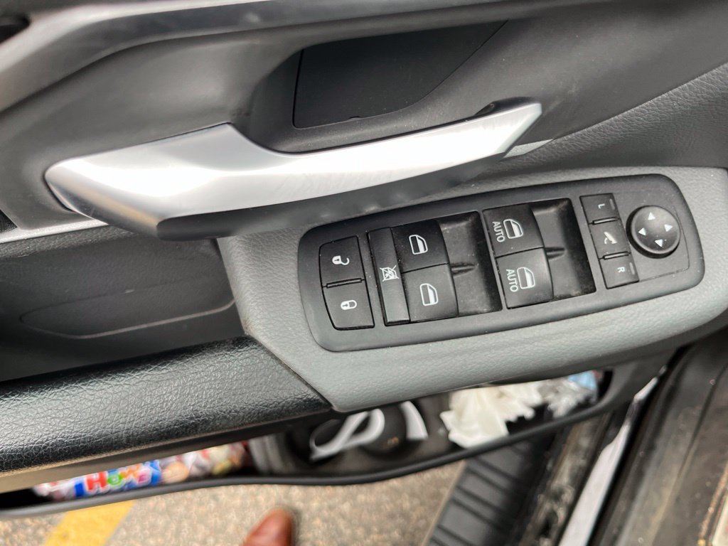 Used 2020 RAM 1500 Big Horn AWD/4WD image 9