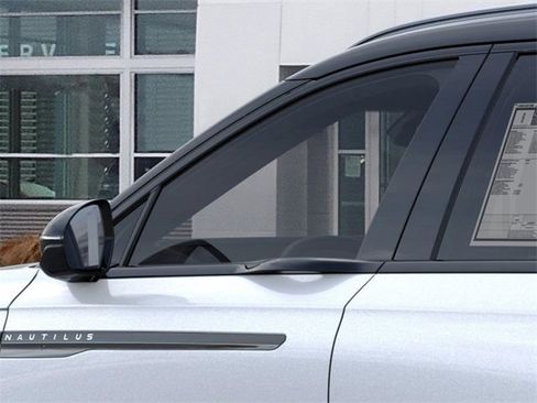 New 2026 Lincoln Nautilus Reserve image 20