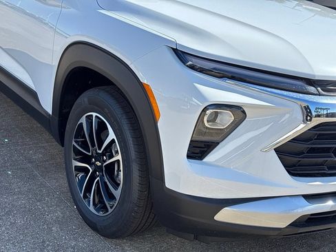 New 2026 Chevrolet TrailBlazer LT w/ Driver Confidence Package FWD image 5