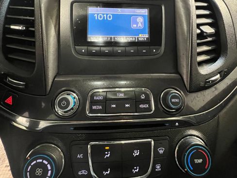 Used 2014 Chevrolet Impala LS w/ LS Convenience Package image 10