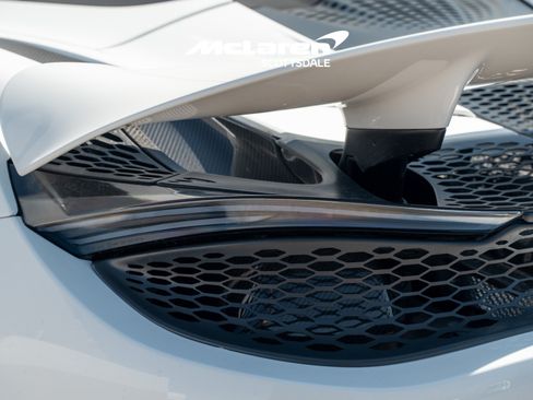 Used 2024 McLaren 750S Spider RWD image 28
