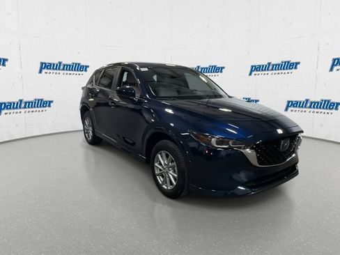 Used 2025 MAZDA CX-5 AWD 2.5 S w/ Preferred Package image 3