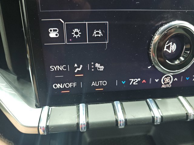 Used 2026 GMC Acadia Elevation w/ Elevation Premium Package FWD image 26