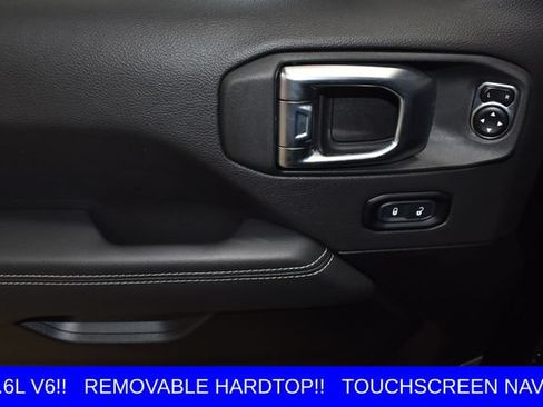 Used 2023 Jeep Wrangler Unlimited Sahara AWD/4WD image 20