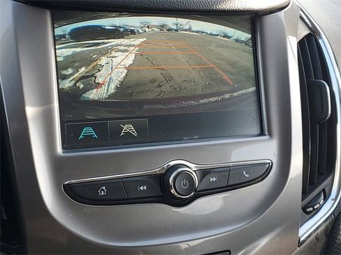 Used 2018 Chevrolet Cruze LT image 24