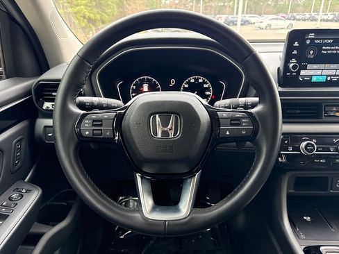 Certified 2025 Honda Pilot EX-L image 17