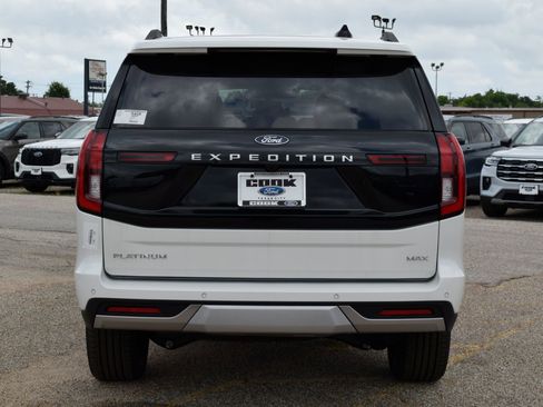 New 2026 Ford Expedition Max Platinum AWD/4WD image 5