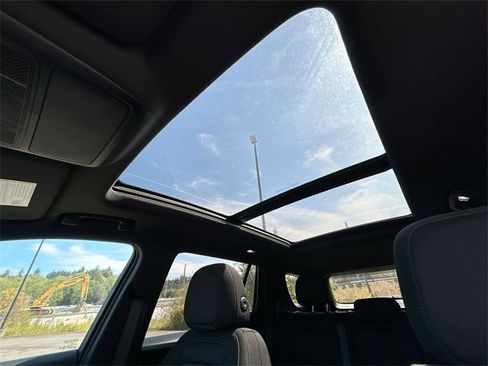 New 2025 Chevrolet Equinox LT image 19