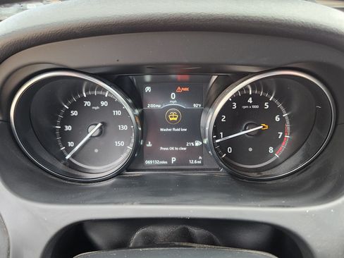 Used 2018 Land Rover Discovery Sport SE AWD/4WD image 11