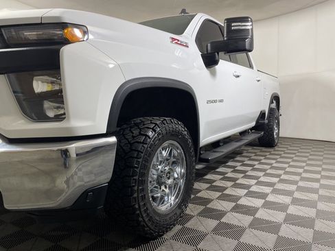 Used 2020 Chevrolet Silverado 2500 LT w/ Z71 Off-Road Package image 25