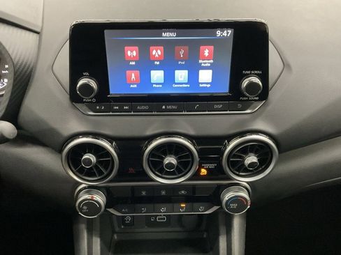 Used 2024 Nissan Sentra S image 13